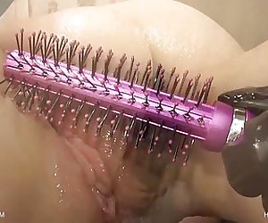 Hairbrush - Jeby - QueenSnake.com - QueenSect.com