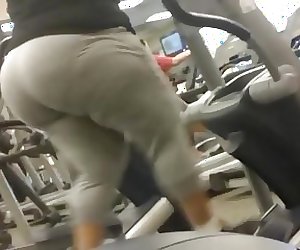 More of that Super huge Colossal workout ass ($ideview)